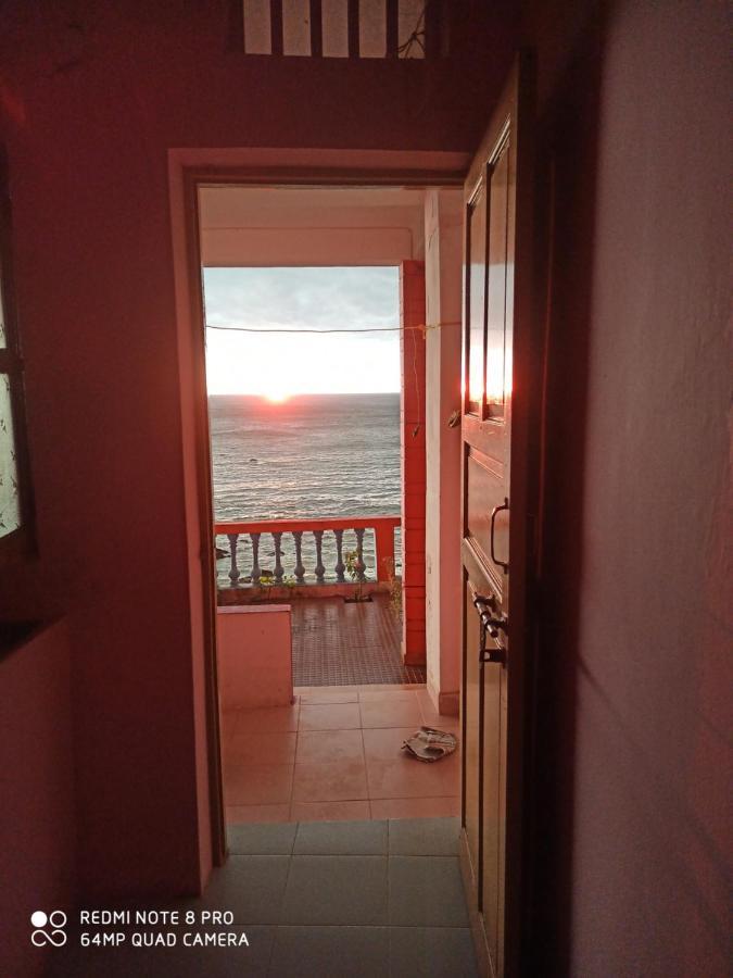 Om Ganesh Naik Guest House 아람볼 외부 사진