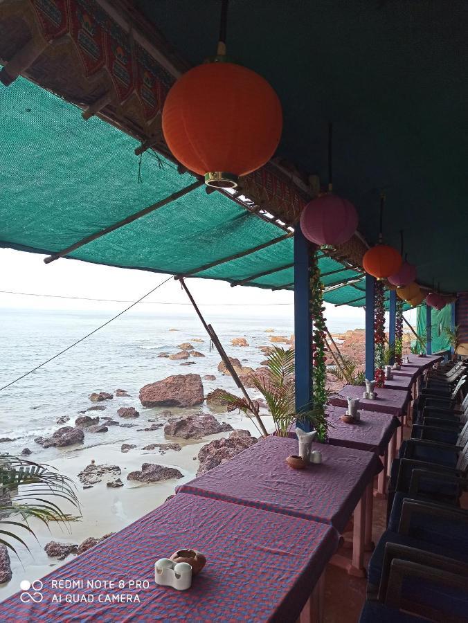Om Ganesh Naik Guest House 아람볼 외부 사진